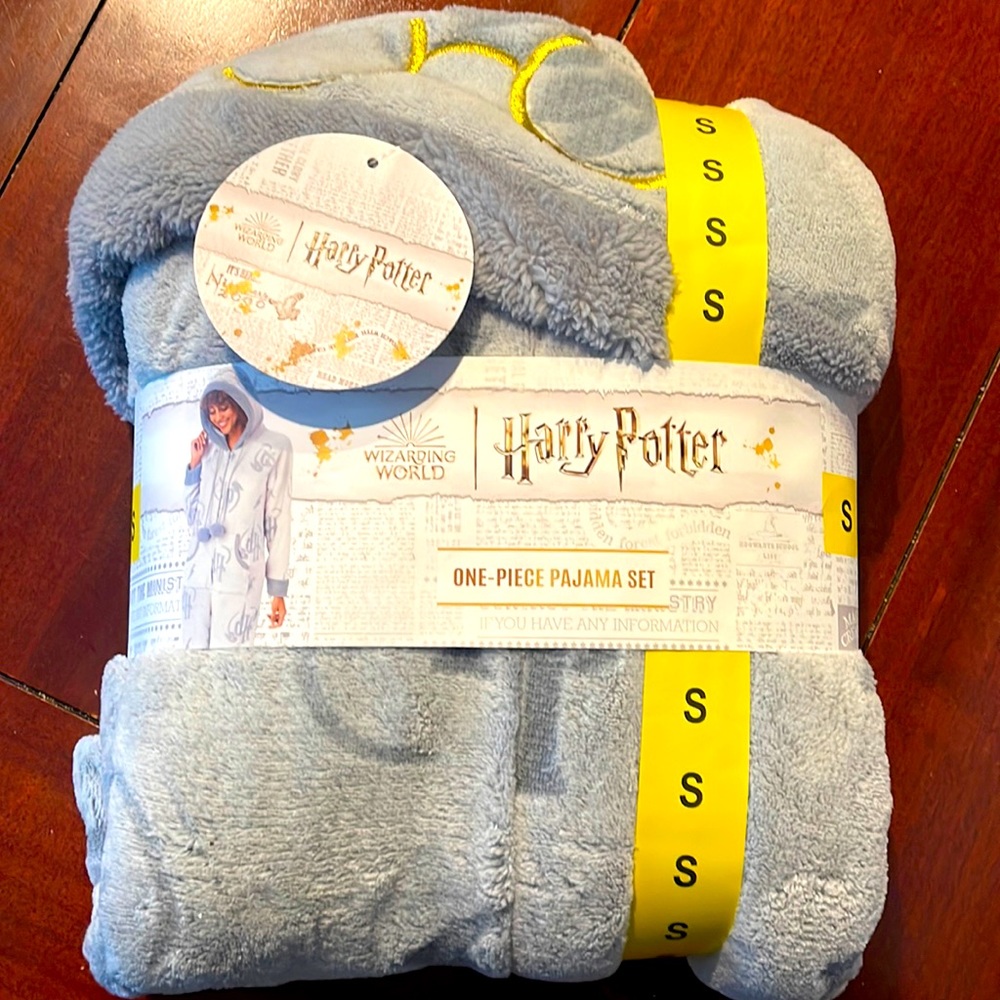 Harry Potter 1 piece Panama Set NWT
